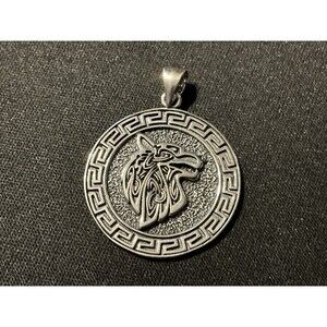 925 Wolf Head With Greek Key Border Pendant/Medallion